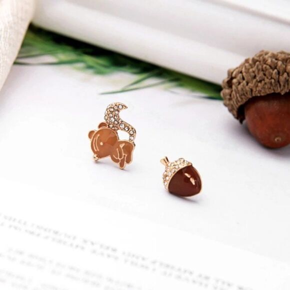 Acorn & Squirrel Enamel Crystal Mismatch Gold Stud Earrings - Picture 6 of 10